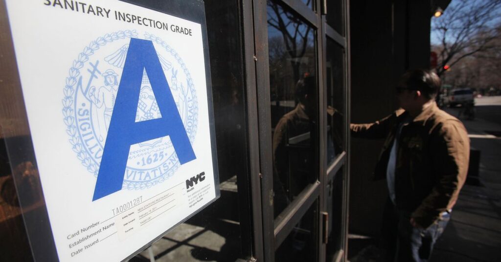 New York Restaurants Delay Health Inspections Due to City Labor Shortage