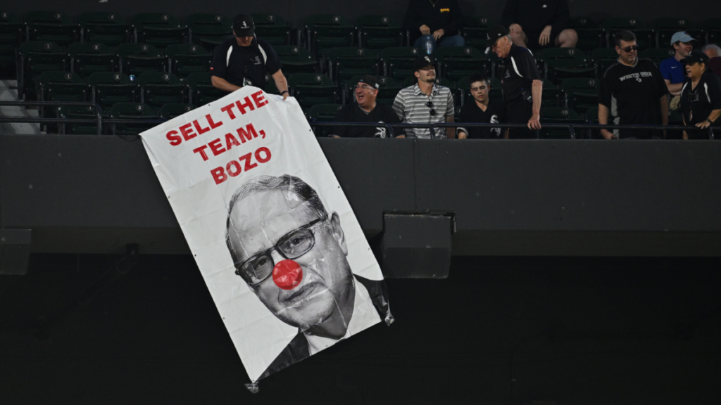 Snyder's Soapbox: The record-breaking White Sox should be more embarrassing for owner Jerry Reinsdorf than the players.